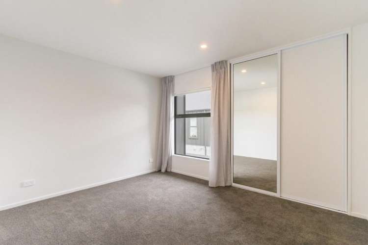 2/16 Moule Street Addington_8