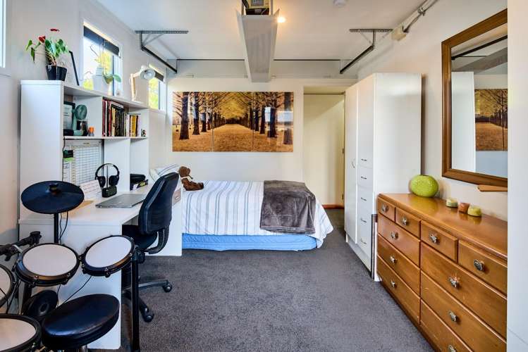 2 Toms Road Titahi Bay_14