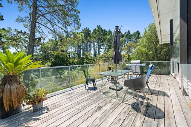 City Convenience Meets Panoramic River Vistas