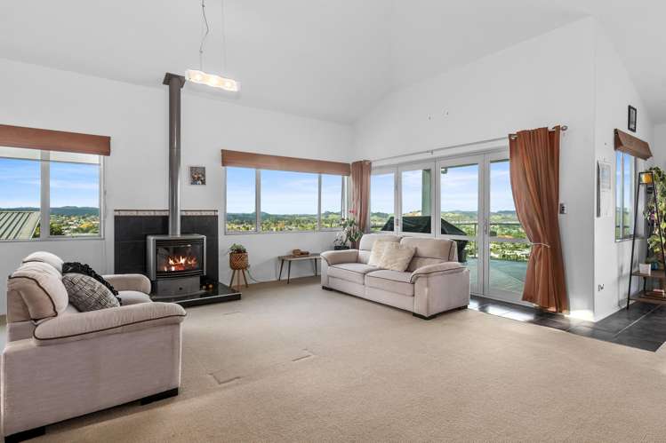 16 Louisa Lane Kamo_8