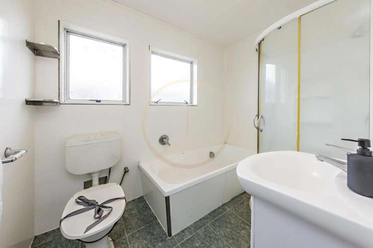 12 Gray Avenue 2371_5