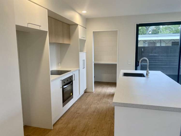 6/9 Bolton Avenue 10222_1