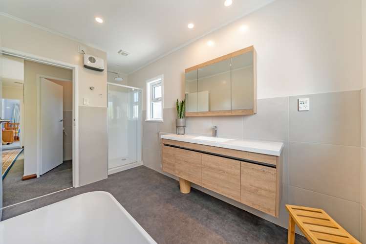 8 Saint Andrews Grove Boulcott_19