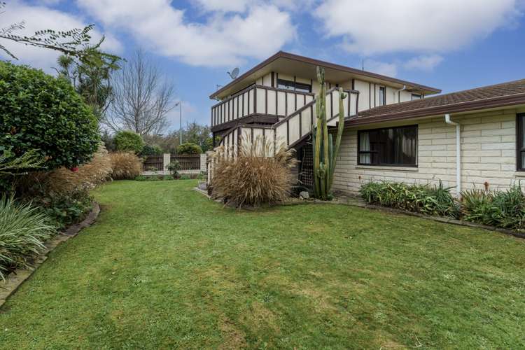 23 Freebairn Street Redwood_18