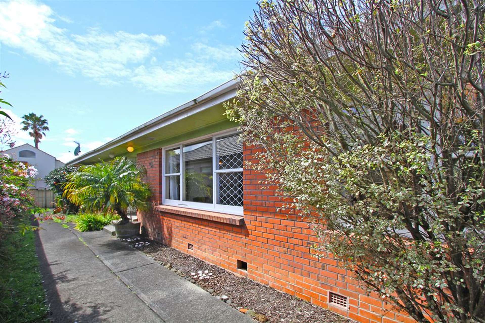 2/328 Lake Road Hauraki_0