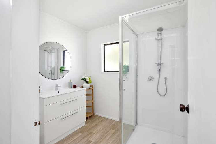 6 Moki Street Titahi Bay_24