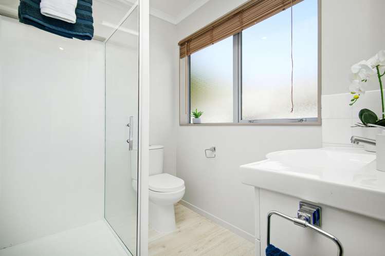 16 Westwood Road Tawa_12