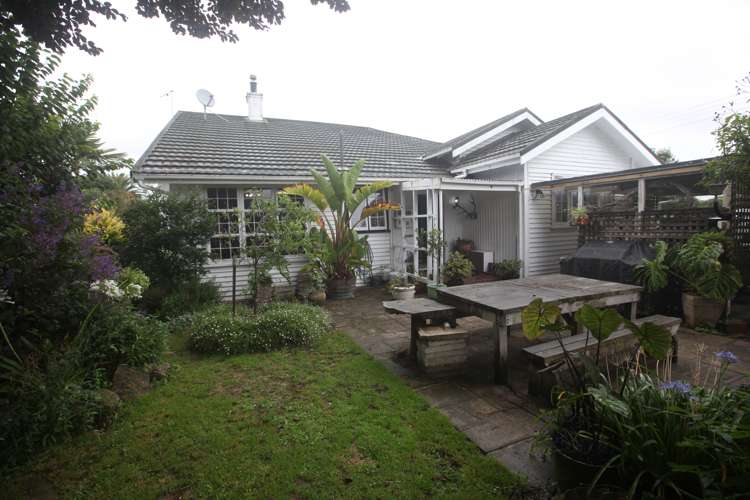 19 Solander Street Tolaga Bay_16