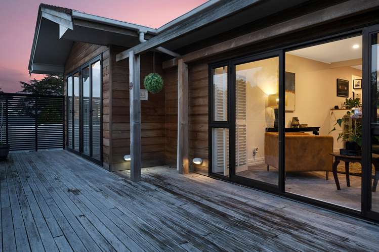 89A View Road Henderson_13