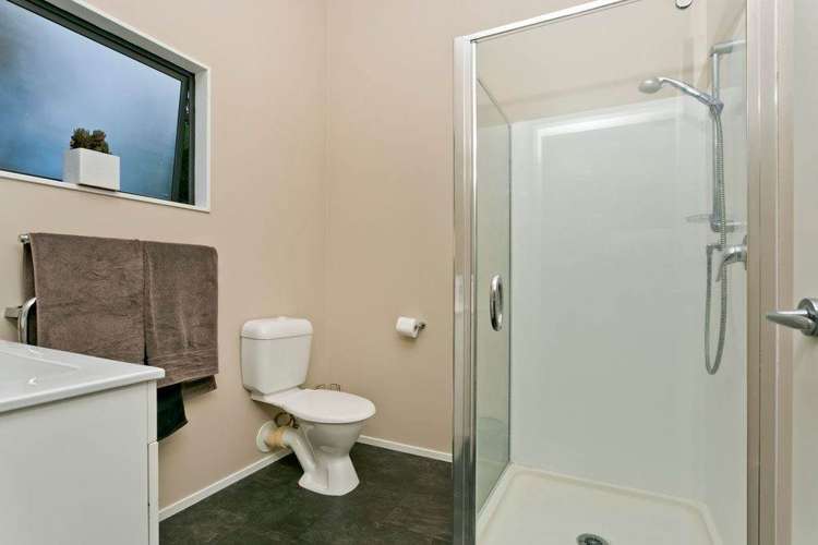 63b Sunset Road Totara Vale_8