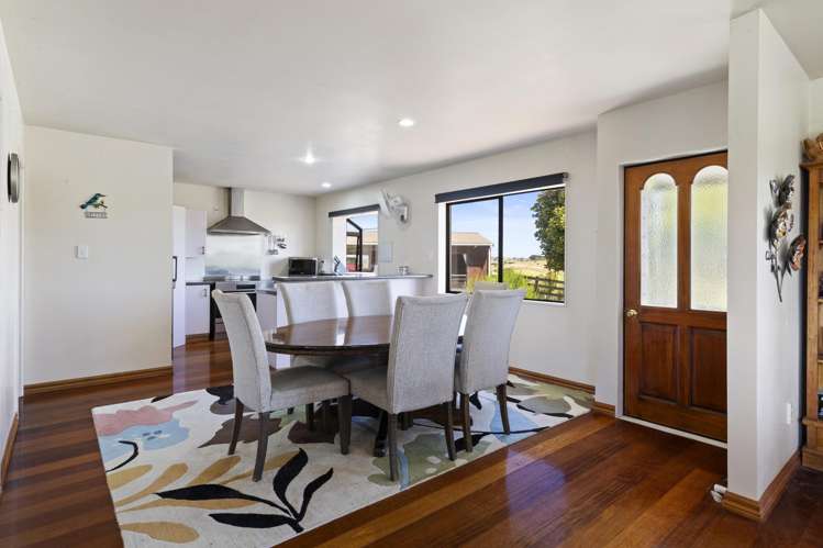 1761 Highway 22 Pukekawa_16