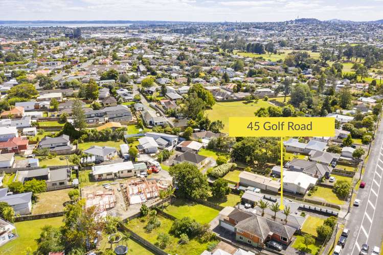 45 Golf Road New Lynn_18