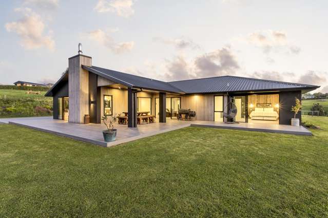 Te Miro treasure - big shed & income potential!