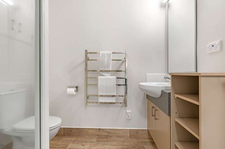 3/5 The Mall Mount Maunganui_17