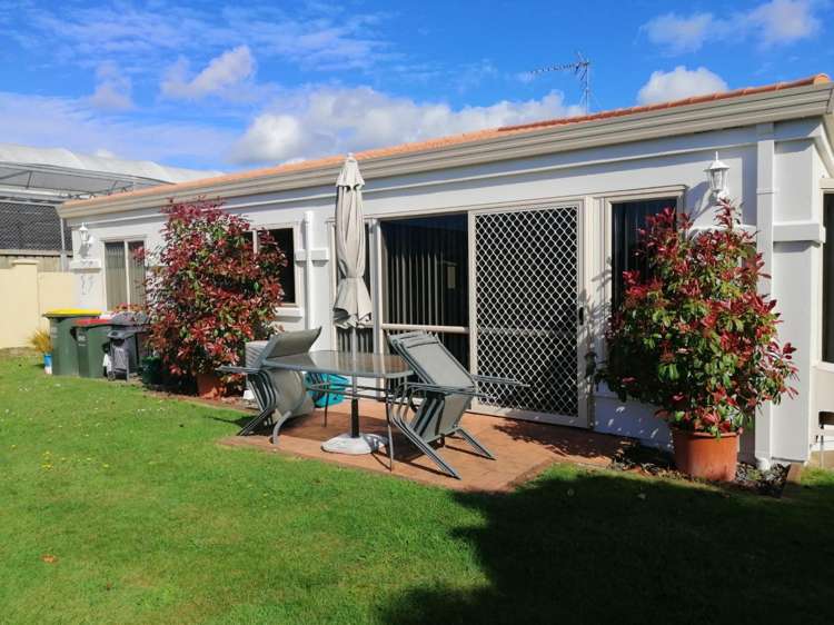 2 Sudbury Court 2612_3