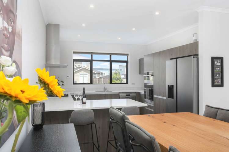 25 Couldrey Crescent Red Beach_9