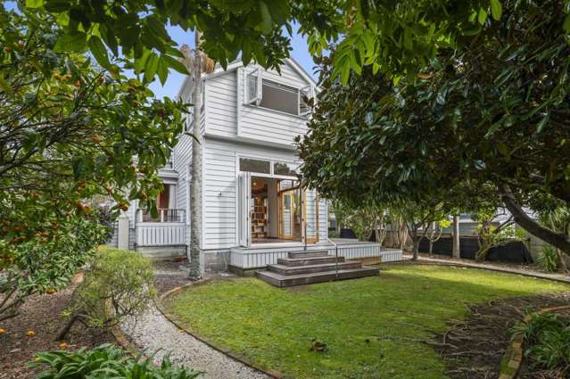 Spacious Villa in Northcote Point!