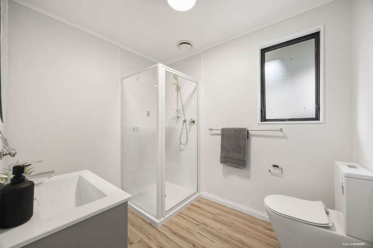 56 San Valentino Drive Henderson Heights_8