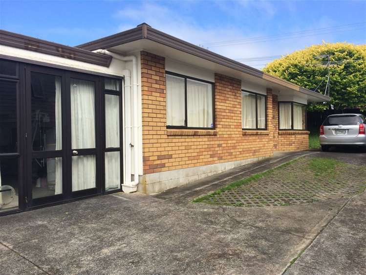 1/62 Titirangi Road_0