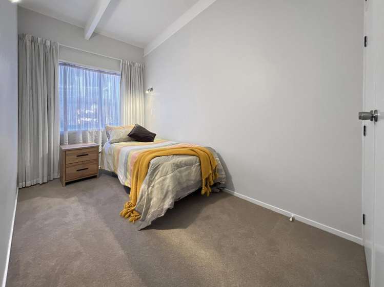 1/30 Turama Road Royal Oak_11