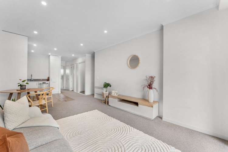 5/1 Genevieve Lane Hobsonville_6