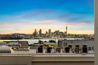 207/8A Lake Pupuke Drive_4