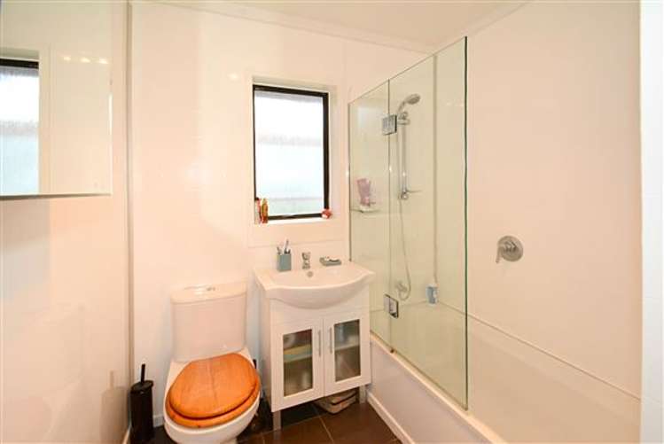 11 Waldron Crescent Green Island_15