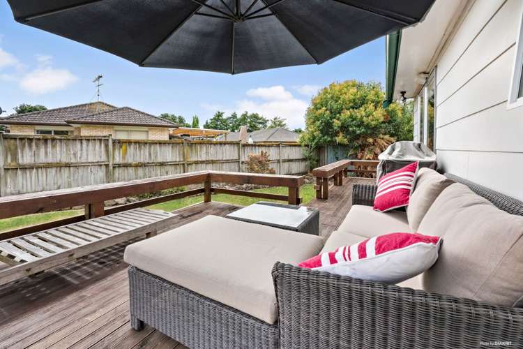 2/109 Wattle Farm Road Wattle Downs_3