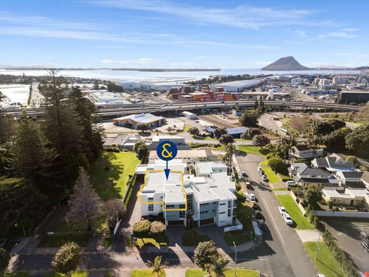 4/52 Cliff Road Tauranga Central_1