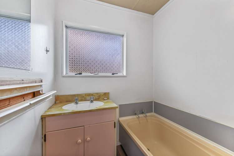 16 Parkers Road Tahunanui_11