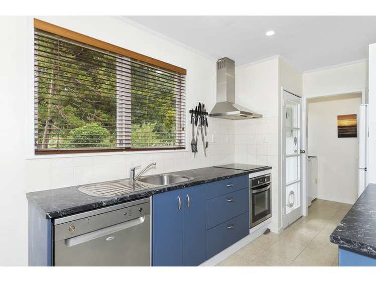 7 Titchener Street New Lynn_13