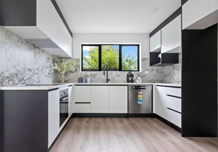 30b Hertford Street Blockhouse Bay_7