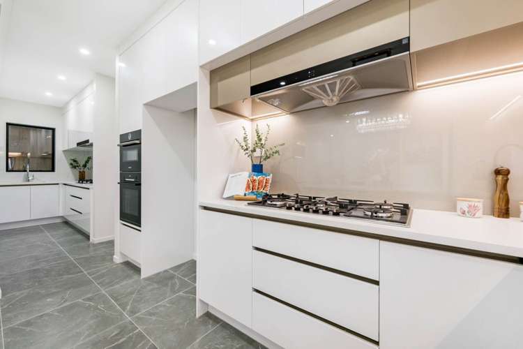 74 Michael Bosher Way Flat Bush_9