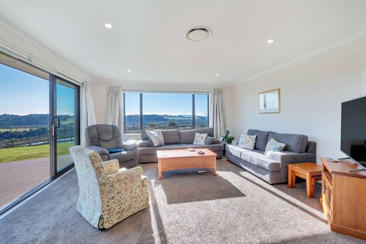 87 Tuparekura Road South Head_16