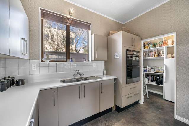 442 Queens Drive Windsor_4