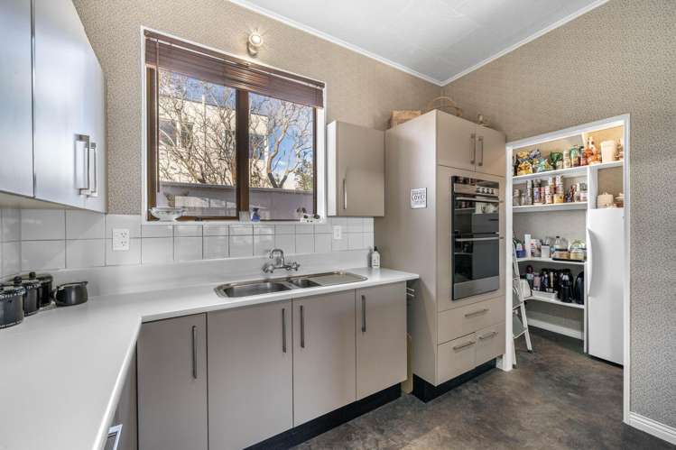 442 Queens Drive Windsor_4