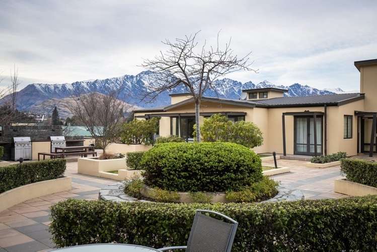 610/34 Lake Esplanade Queenstown_11