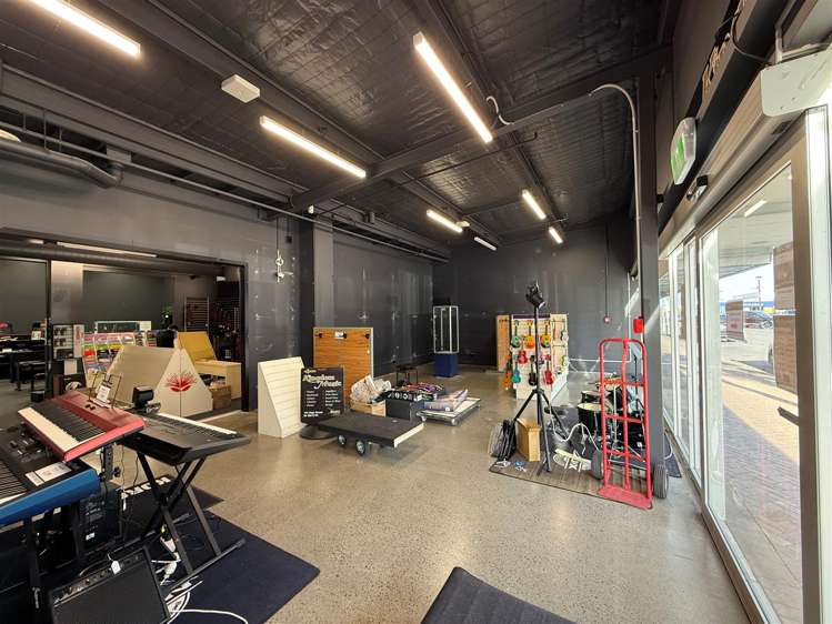 122 High Street Hutt Central_9