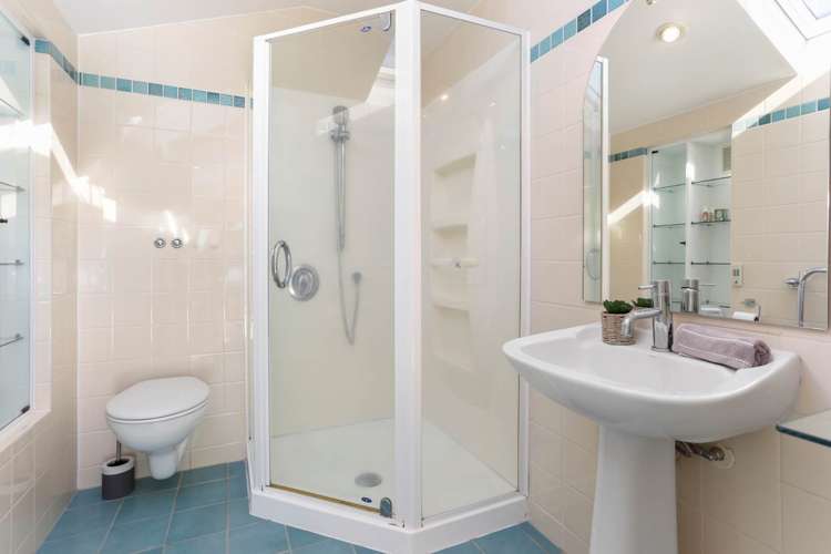 40 Tawera Road Greenlane_18