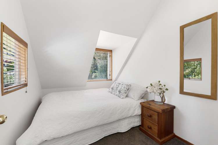 18 Williams Street Fernhill/Sunshine Bay_16