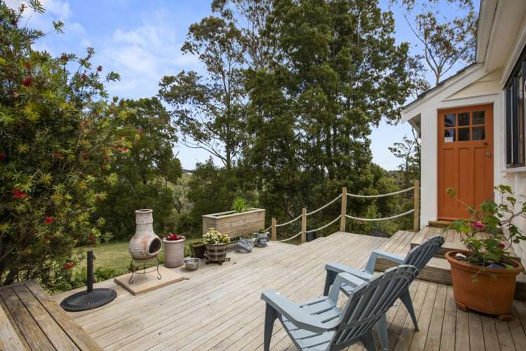 1258 East Coast Road Redvale_35