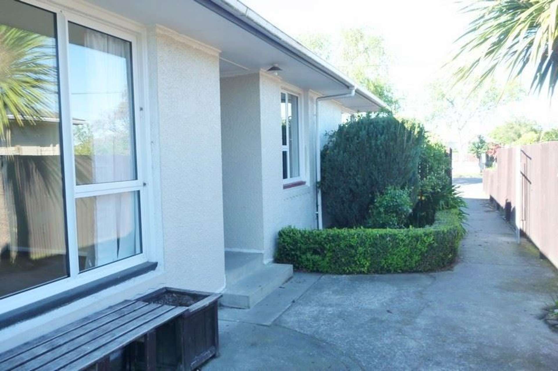 2402/402a Wairakei Road Burnside Christchurch City Houses for