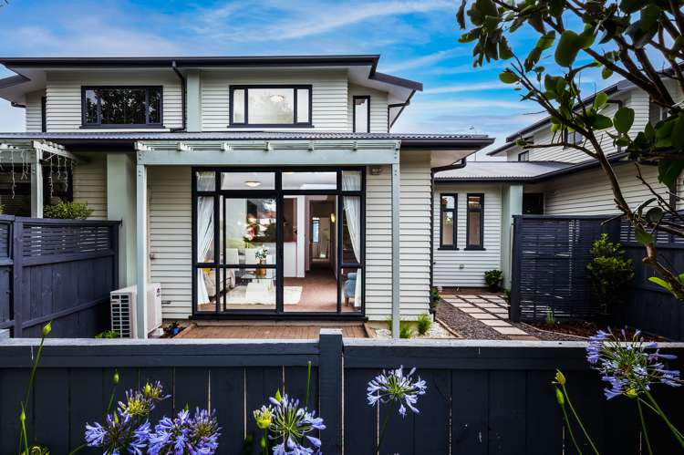 116/2 Armoy Drive East Tamaki_11