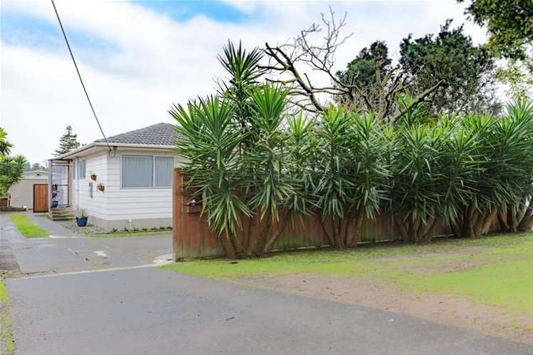 315 Swanson Road Ranui_12