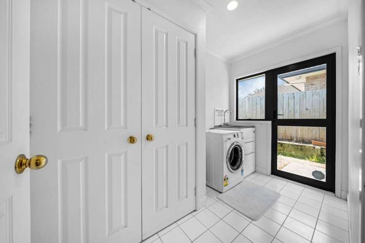 4 Attymon Lane East Tamaki_16