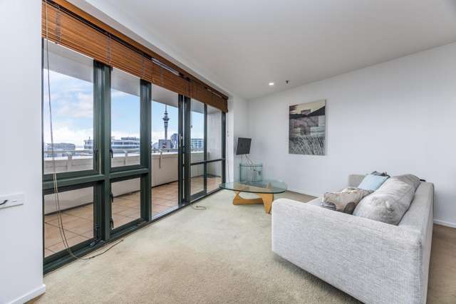 6E/22 Beresford Square Auckland Central_3