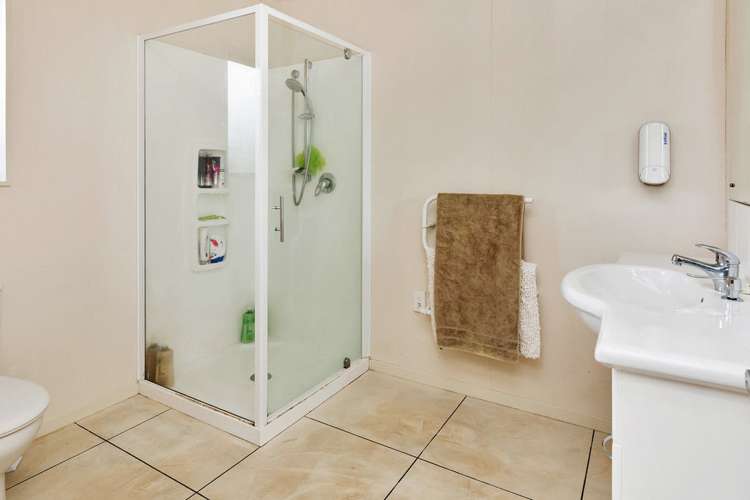 22 Konini Street Parahaki_14