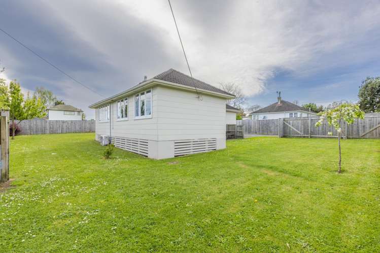 22 Freyberg Terrace Waipukurau_13