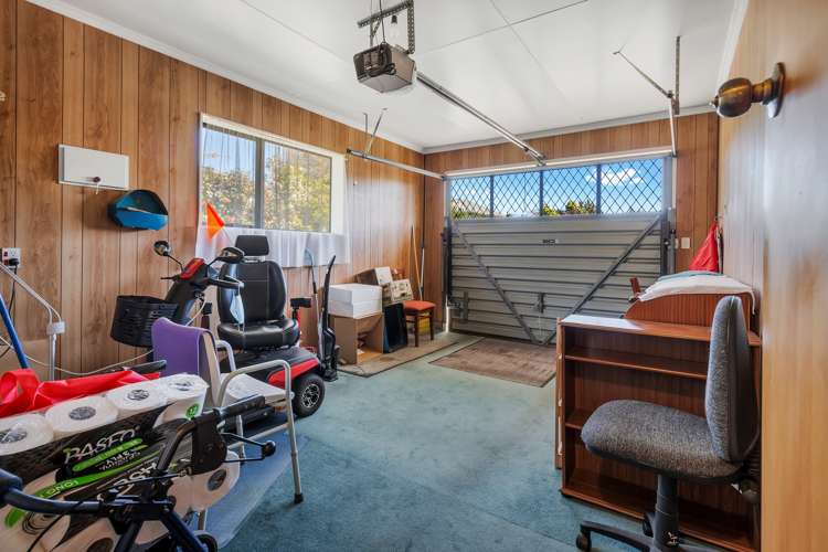 15b Willow Avenue Stoke_14