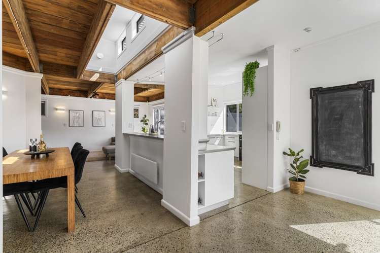 890 Beach Road Waiake_8